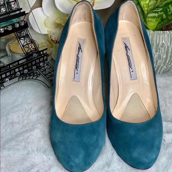 BRIAN ATWOOD SUEDE PLATFORM PUMPS - Picture 4 of 6